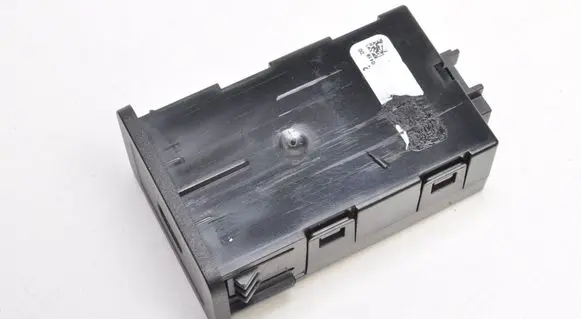 Mercedes-Benz EQB USB socket connector 