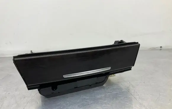BMW 7 F01 F02 F03 F04 Car ashtray 9119317
