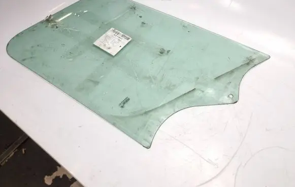 Renault Master III Front windscreen/windshield window 