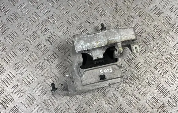 Mini Cooper Countryman F60 Engine mount bracket 6875628