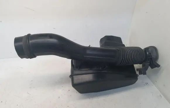 Toyota Prius (XW30) Intake resonator 1789337040