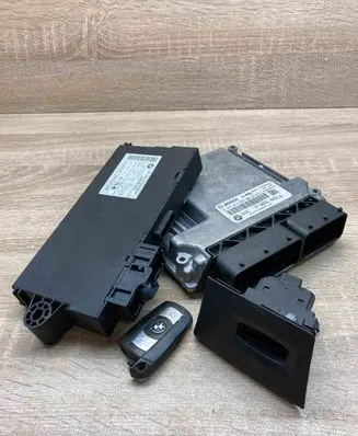 BMW 3 E90 E91 Engine ECU kit and lock set 7823422 9147226 6954719