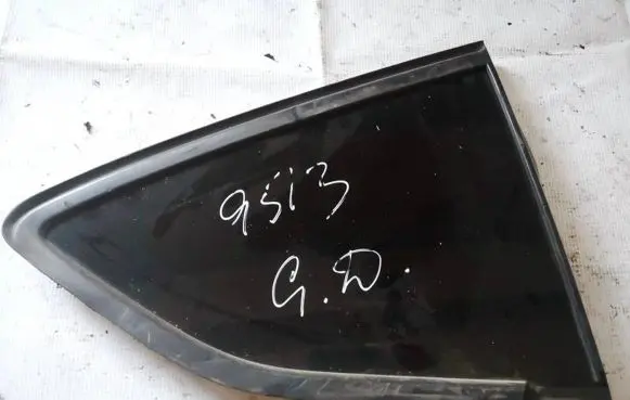 Citroen C5 Rear side window as2