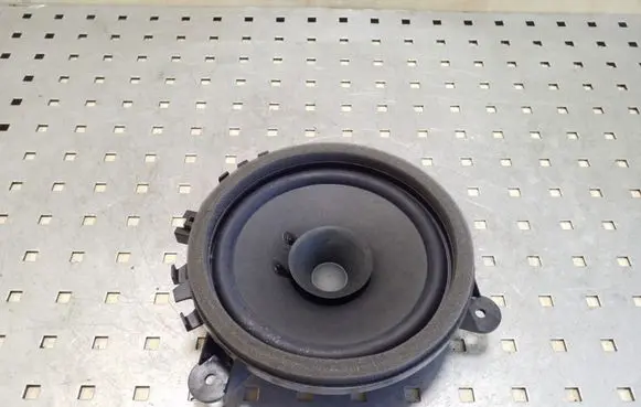 Volvo XC60 Front door speaker 30657444