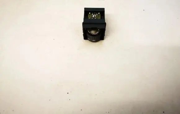 Volkswagen Phaeton Seat heating switch 3d0963563a