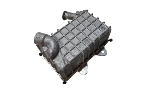 Mercedes-Benz C W202 Engine oil radiator A6051800065 2330620001