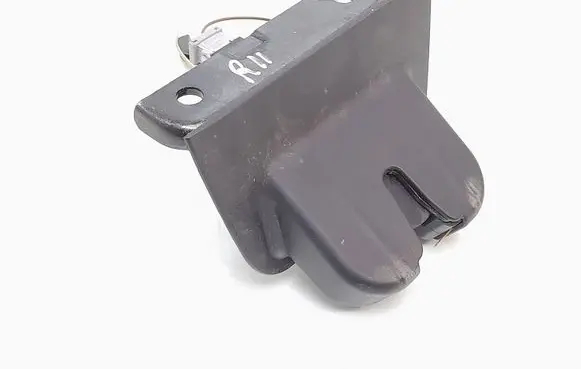 Audi A3 S3 A3 Sportback 8P Tailgate/trunk/boot lock/catch/latch 8P3827520A 8P3827505 8P3827469A
