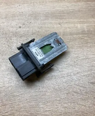 Volkswagen Golf III Heater blower motor/fan resistor 1H0959263 881055650