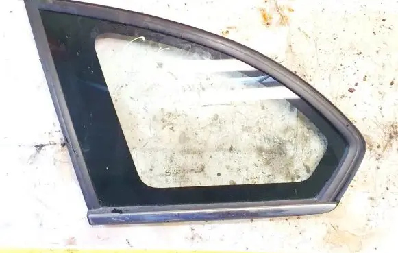 Chevrolet Captiva Rear side window
