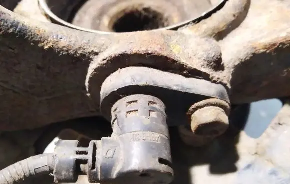 Toyota Previa (XR30, XR40) II ABS brake wheel speed sensor