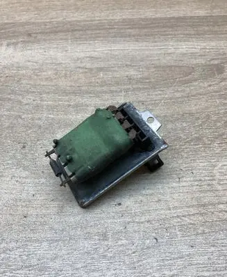 Volkswagen Transporter - Caravelle T4 Heater blower motor/fan resistor 0268020312