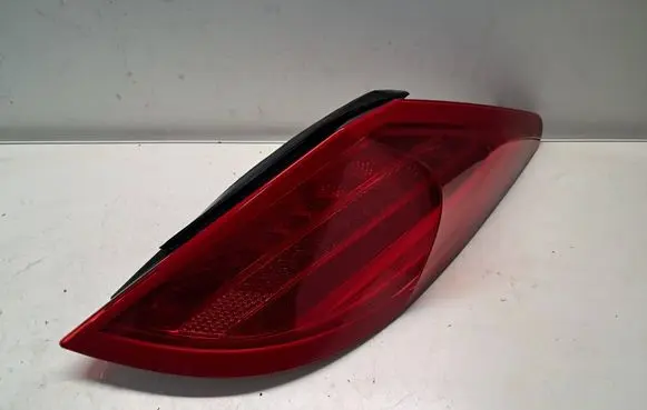 Rear/tail lights