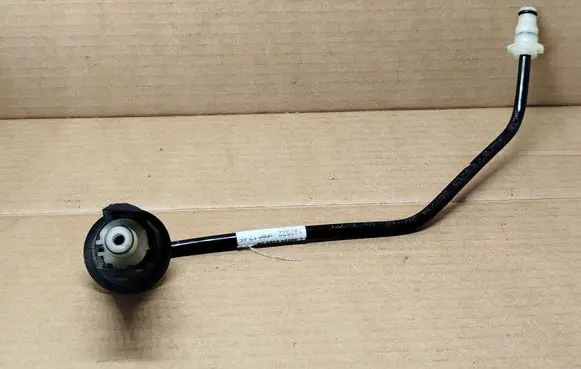 Renault Trafic III (X82) Clutch pipe/line 308510938R 93868395