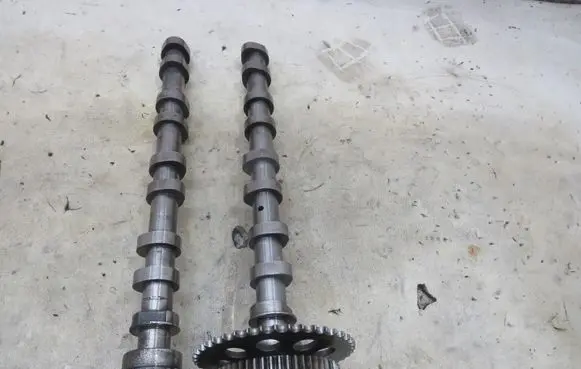 Maybach 57/62 Camshaft GMAUTO4574097