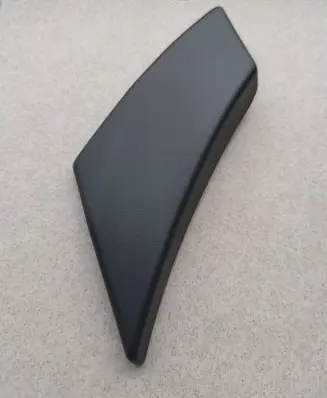 Fender trim (molding)