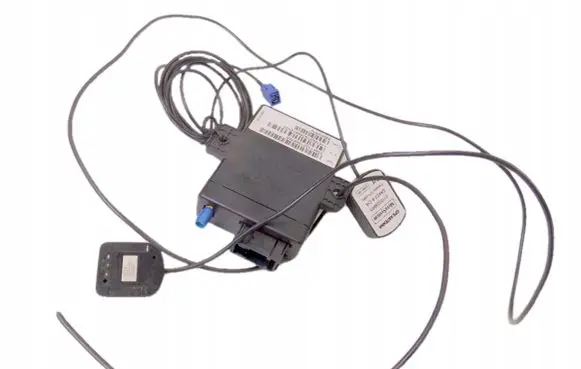 Toyota Avensis Verso Door central lock control unit/module 