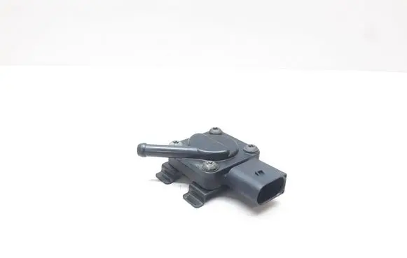 BMW 3 E92 E93 Exhaust gas pressure sensor 7789219 13627789219