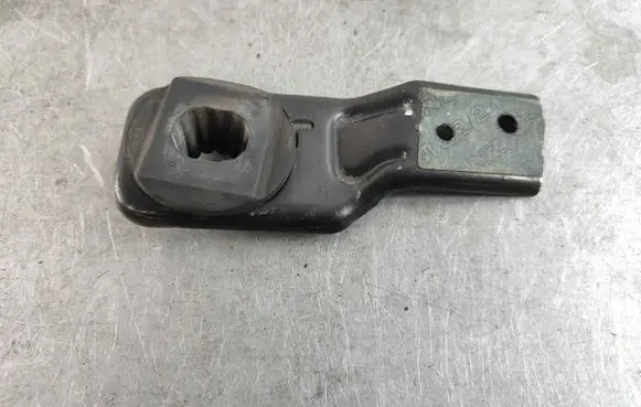 Jaguar F-Pace Radiator mount bracket T4A37055