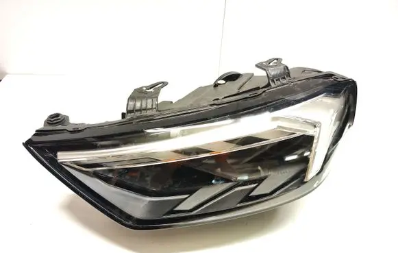 Audi A1 Headlight/headlamp 82A941033D