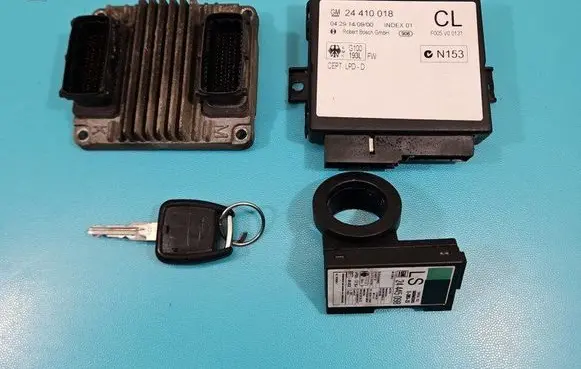 Opel Zafira A Engine control unit/module ECU 09364499 IMPRK1487290