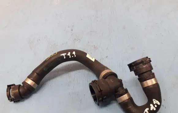 BMW 4 F32 F33 Engine coolant pipe/hose 8616531