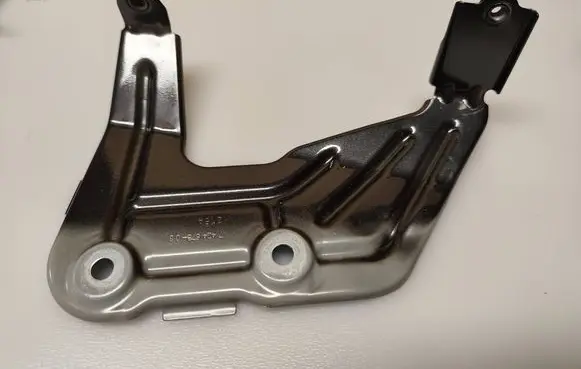BMW X3 G01 Fender mounting bracket 7424678 41357475804 7475804