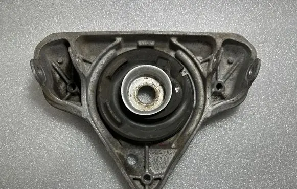 Audi A4 S4 B6 8E 8H Coil spring mount 8E0412383 8D0412109D