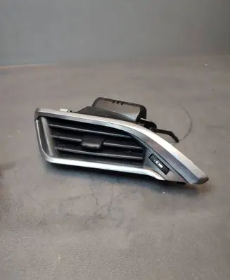 Peugeot 2008 I Dash center air vent grill 9633131777