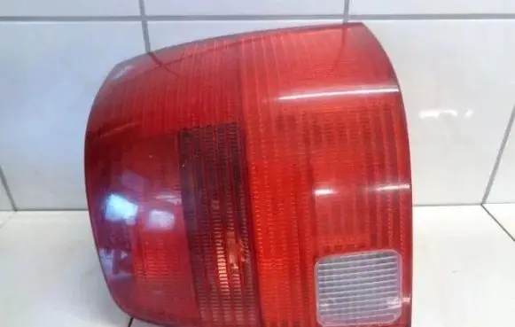 Volkswagen PASSAT B5 Rear/tail lights
