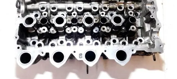 Peugeot 307 Engine head 9655911480 t162pc