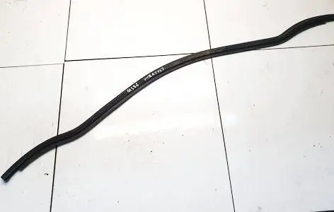 Seat Leon (1P) Engine compartment rubber