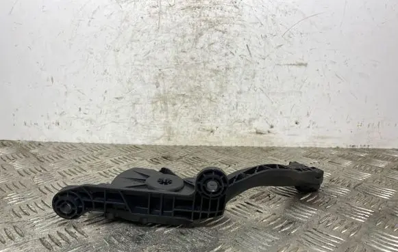 KIA Sorento Accelerator throttle pedal