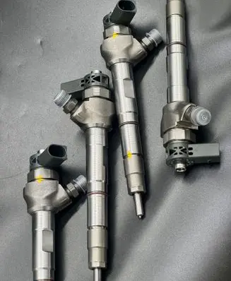 BMW 1 E81 E87 Fuel injectors set 1532 160359 0445110