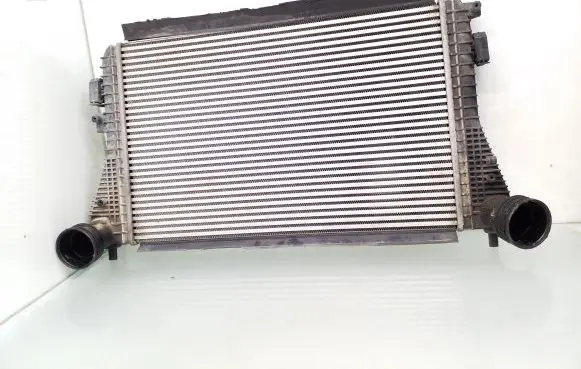 Volkswagen PASSAT B6 Intercooler radiator 1K0145803M 1K0121367D
