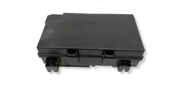 Dodge RAM 1500 DS Fuse box set 7140513230 P68322371AB P68322371