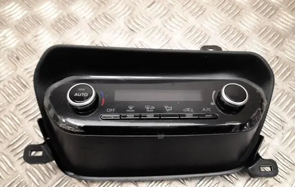 Toyota Aygo X Climate control unit 559000H180