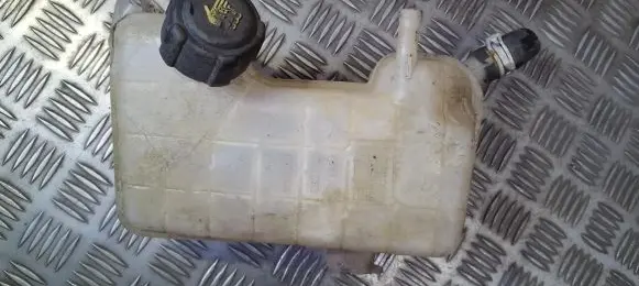 Coolant expansion tank/reservoir
