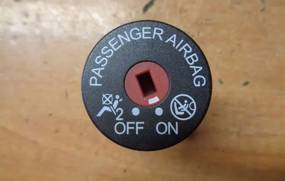Ford Ka Passenger airbag on/off switch AV1T14B268AB