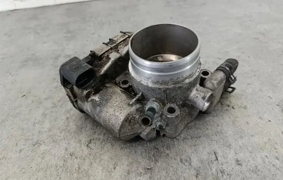 Audi A4 S4 B5 8D Throttle body valve 06B133062E