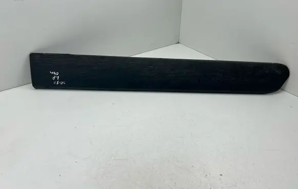 Volvo XC70 Front door trim (molding) 9190883