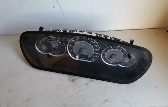 Citroen C5 Speedometer (instrument cluster) 9655608980