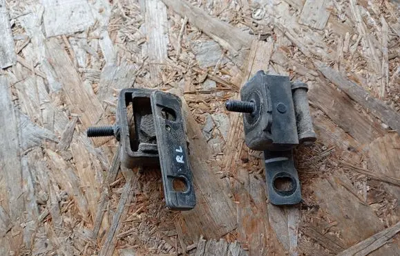 Renault Laguna II Loading door upper hinge 