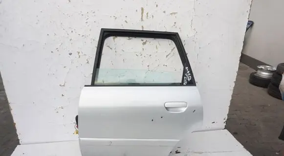 Audi A4 S4 B5 8D Rear door
