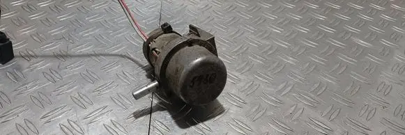 Mercedes-Benz E W211 Vacuum pump A0004351401 010581015 86221300