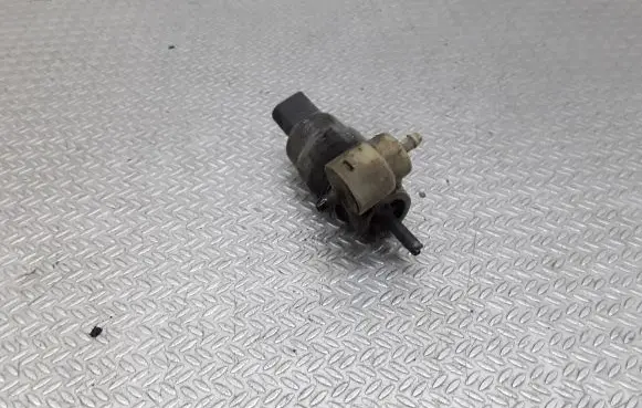 Audi A6 S6 C6 4F Windscreen/windshield washer pump
