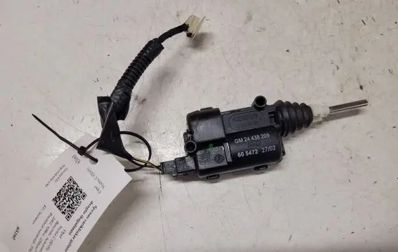 Opel Vectra C Tailgate boot lock/latch motor 24438209 60547227