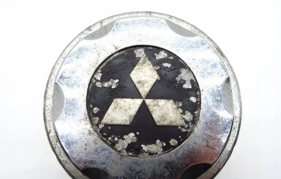 Mitsubishi L200 Original wheel cap MB816581