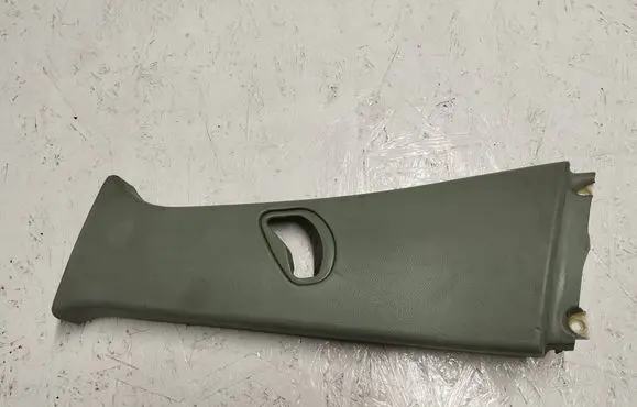 BMW 7 E65 E66 (B) pillar trim (top) 7001979
