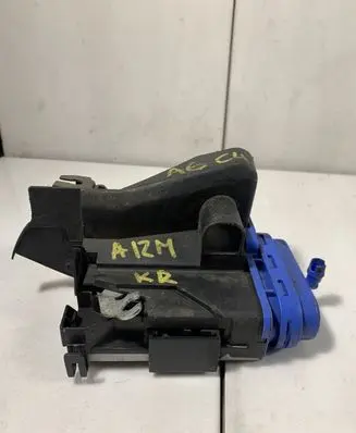 Audi A6 S6 C4 4A Rear door lock 8D0839015A