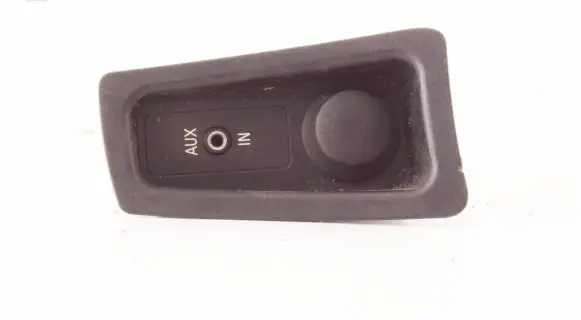 BMW 1 E81 E87 AUX in-socket connector 9110410